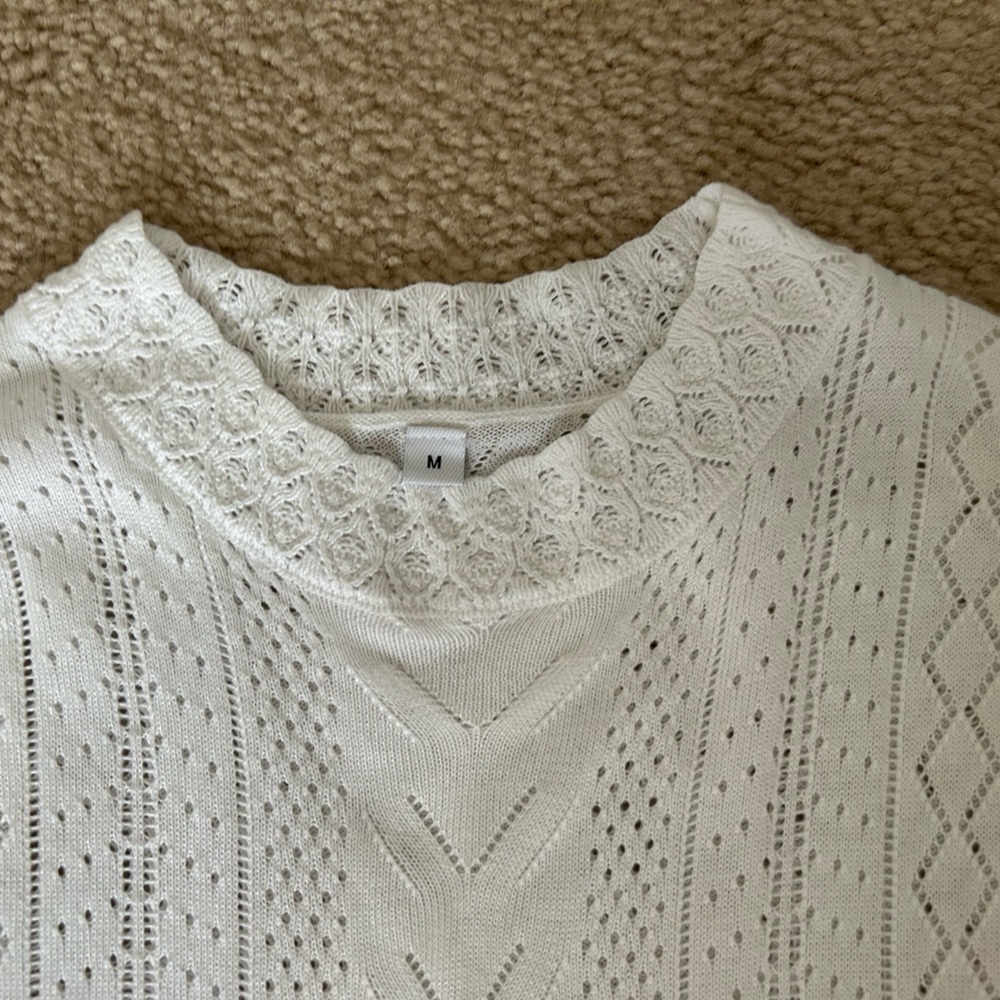 Elegant White Crew Neck Sweater